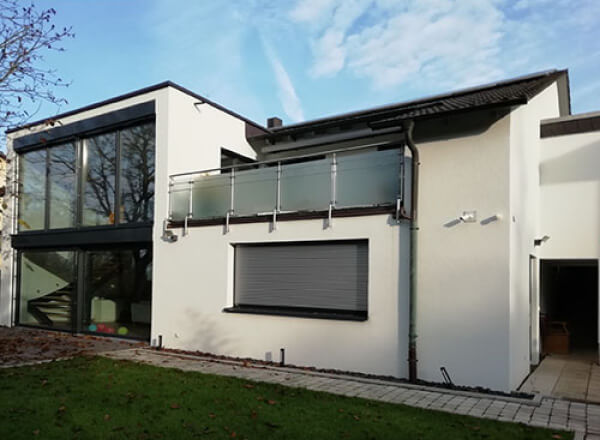Moderne Balkonverkleidungen von Fensterbau Benz.