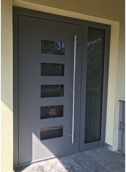 Moderne Türen von Fensterbau Benz.